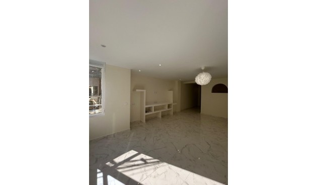 Återförsäljning - Apartment -
Torrevieja