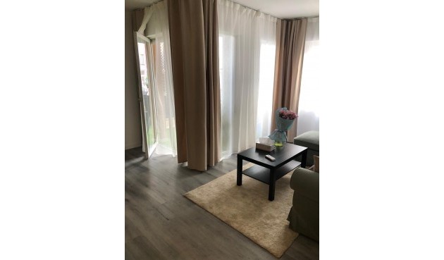 Återförsäljning - Apartment -
Torrevieja