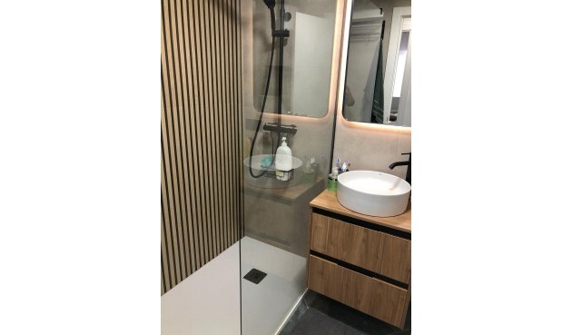 Återförsäljning - Apartment -
Torrevieja