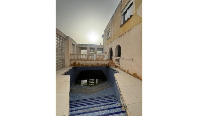 Brukt - Villa -
Orihuela - La Campaneta