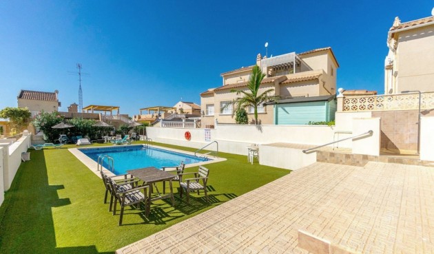 Reventa - Bungalow -
San Miguel de Salinas - Inland