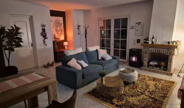 Återförsäljning - Villa -
Pedreguer - Inland