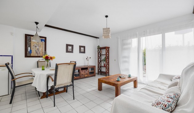 Återförsäljning - Apartment -
Orihuela Costa