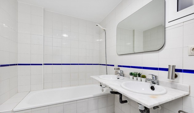 Återförsäljning - Apartment -
Orihuela Costa