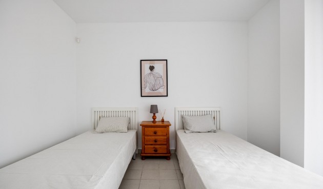 Återförsäljning - Apartment -
Orihuela Costa