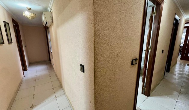 Brukt - Apartment -
Torrevieja - Centro