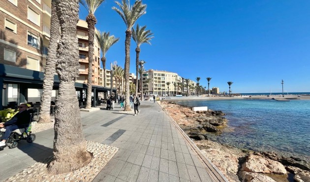 Brukt - Apartment -
Torrevieja - Centro