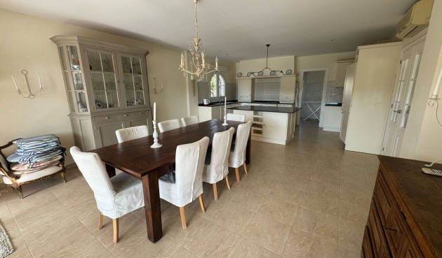 Brukt - Villa -
Playa Flamenca - Costa Blanca