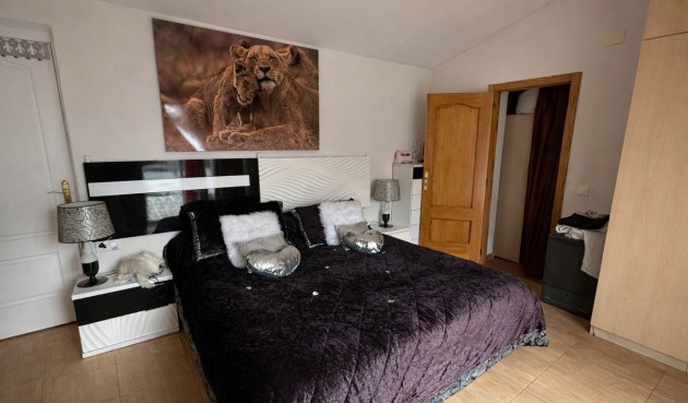 Brukt - Villa -
Castalla - Costa Blanca