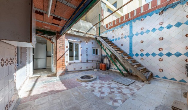 Brukt - Town House -
Alicante - San Agustin