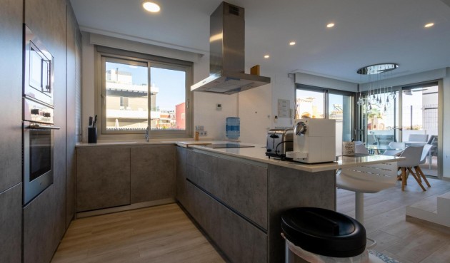 Brukt - Villa -
Orihuela Costa - Costa Blanca