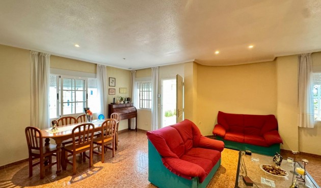 Brukt - Villa -
Torrevieja - Costa Blanca