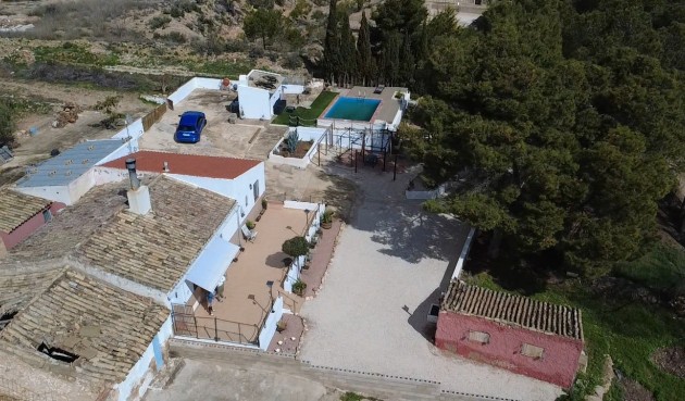 Brukt - Town House -
Yecla - Inland