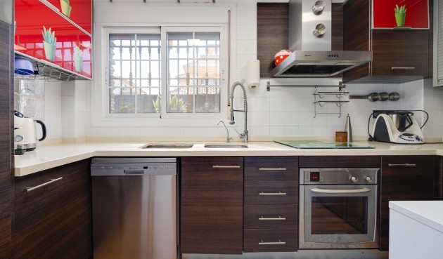 Reventa - Villa -
Los Montesinos - La Herrada