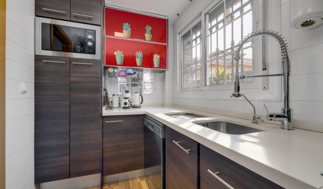 Reventa - Villa -
Los Montesinos - La Herrada