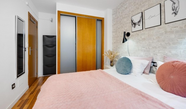 Reventa - Villa -
Los Montesinos - La Herrada