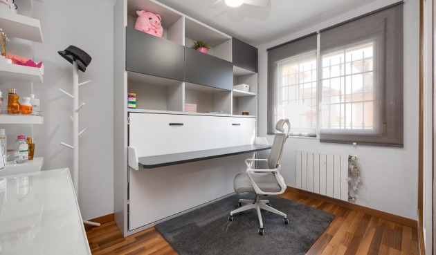 Reventa - Villa -
Los Montesinos - La Herrada