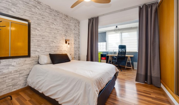 Reventa - Villa -
Los Montesinos - La Herrada