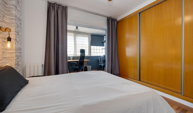 Reventa - Villa -
Los Montesinos - La Herrada