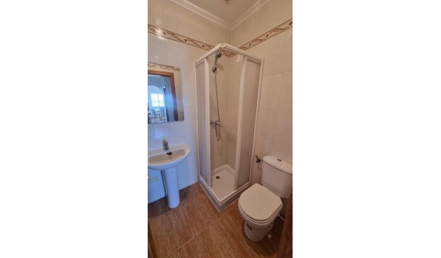 Brukt - Semi Detached -
Guardamar del Segura - Urbanizaciones