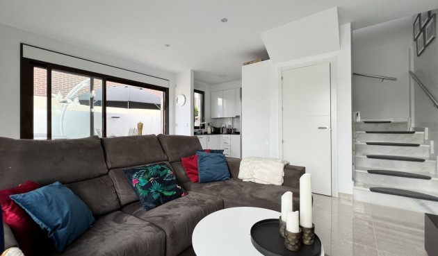 Brukt - Town House -
Cabo Roig - Costa Blanca