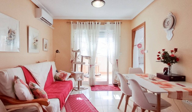 Återförsäljning - Takvåning -
Torrevieja