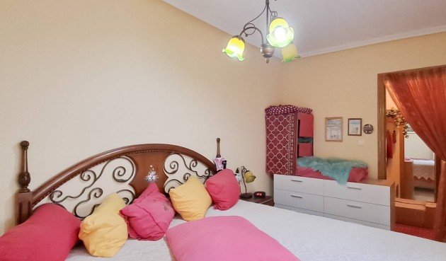 Återförsäljning - Takvåning -
Torrevieja