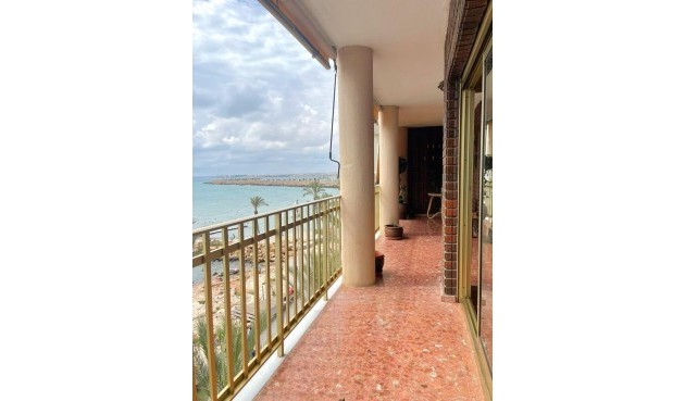 Brukt - Apartment -
Torrevieja - Estacion De Autobuses