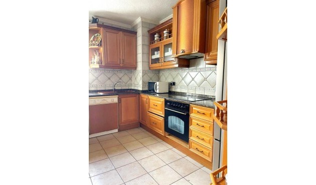 Brukt - Apartment -
Torrevieja - Estacion De Autobuses