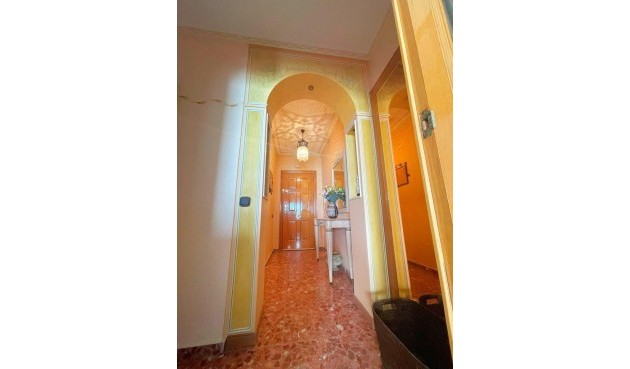 Brukt - Apartment -
Torrevieja - Estacion De Autobuses