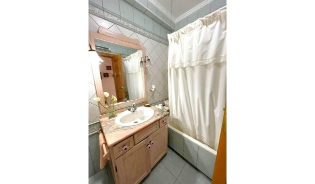 Brukt - Apartment -
Torrevieja - Estacion De Autobuses