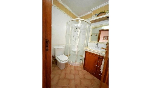 Brukt - Apartment -
Torrevieja - Estacion De Autobuses