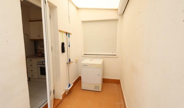 Resale - Bungalow -
Torrevieja - Costa Blanca