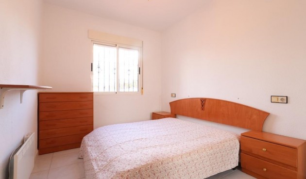 Resale - Bungalow -
Torrevieja - Costa Blanca