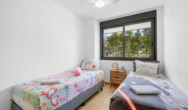 Resale - Apartment -
Campoamor - Costa Blanca