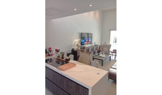 Resale - Villa -
La Finca Golf Resort - Inland