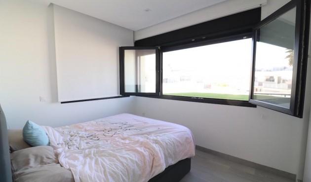 Återförsäljning - Villa -
Orihuela Costa - Costa Blanca