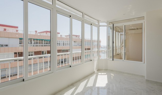 Resale - Apartment -
Torrevieja - Costa Blanca