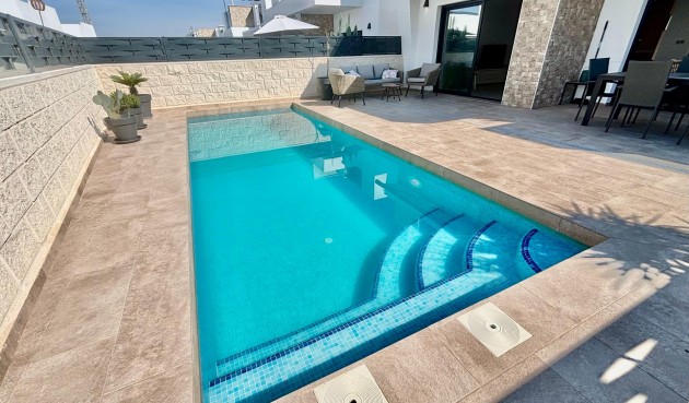 Återförsäljning - Villa -
Benijofar - Pueblo 4