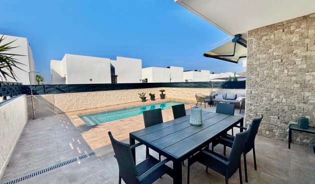 Återförsäljning - Villa -
Benijofar - Pueblo 4