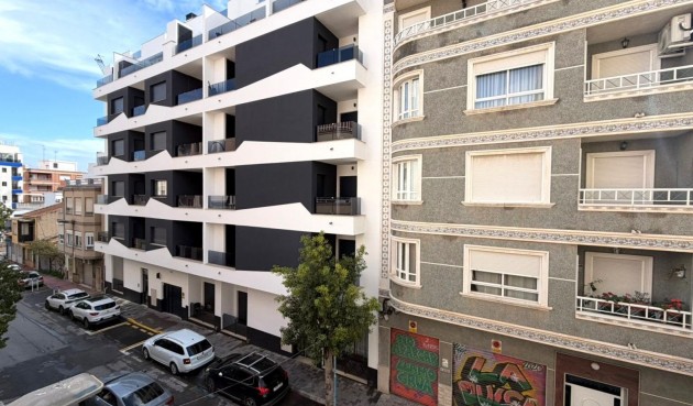 Resale - Apartment -
Torrevieja - Playa del Cura