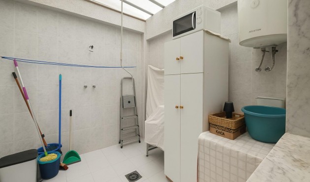 Resale - Apartment -
Torrevieja - Acequion