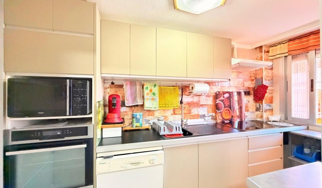 Brukt - Apartment -
Torrevieja - Playa De Los Naufragos