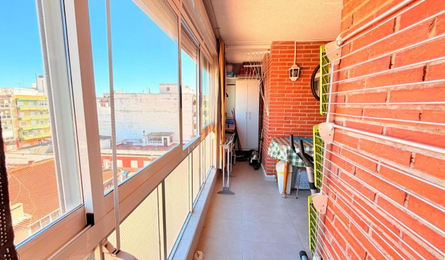 Brukt - Apartment -
Torrevieja - Playa De Los Naufragos