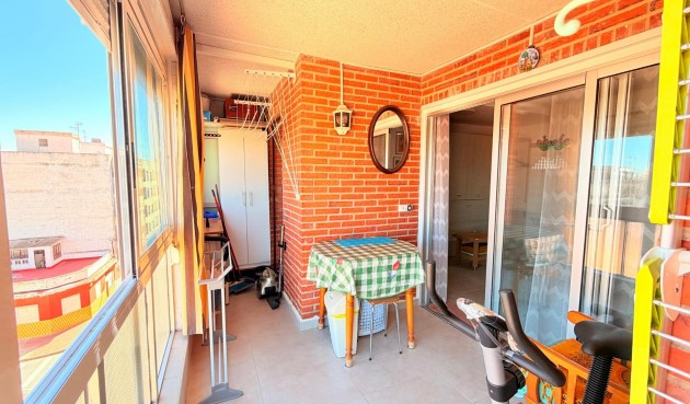 Brukt - Apartment -
Torrevieja - Playa De Los Naufragos