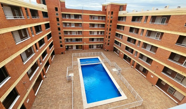 Brukt - Apartment -
Torrevieja - Playa De Los Naufragos