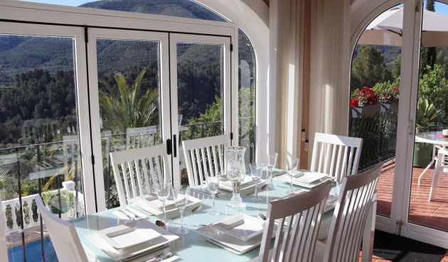 Återförsäljning - Villa -
Benigembla - Inland