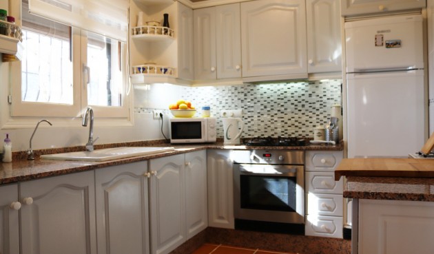 Återförsäljning - Villa -
Benigembla - Inland