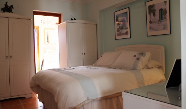 Återförsäljning - Villa -
Benigembla - Inland