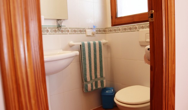 Återförsäljning - Villa -
Benigembla - Inland